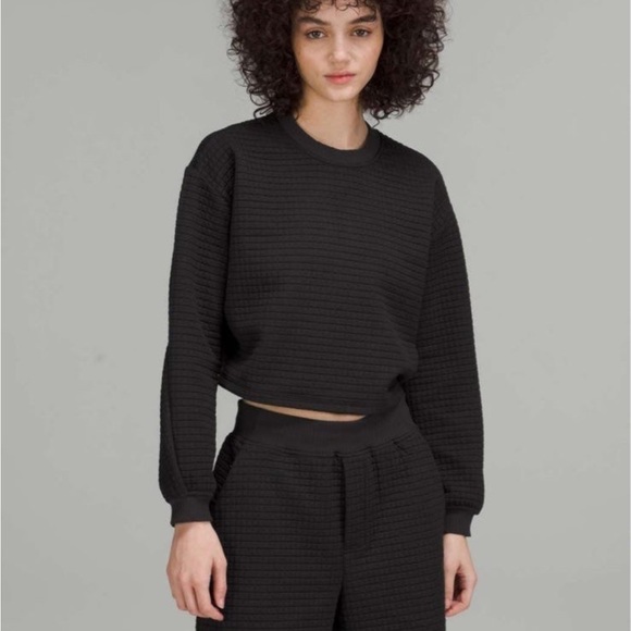 ❤️ Lululemon LAB Textured Grid Cropped Pullover Crew Sweater Size 4 Black NWT - Picture 2 of 13